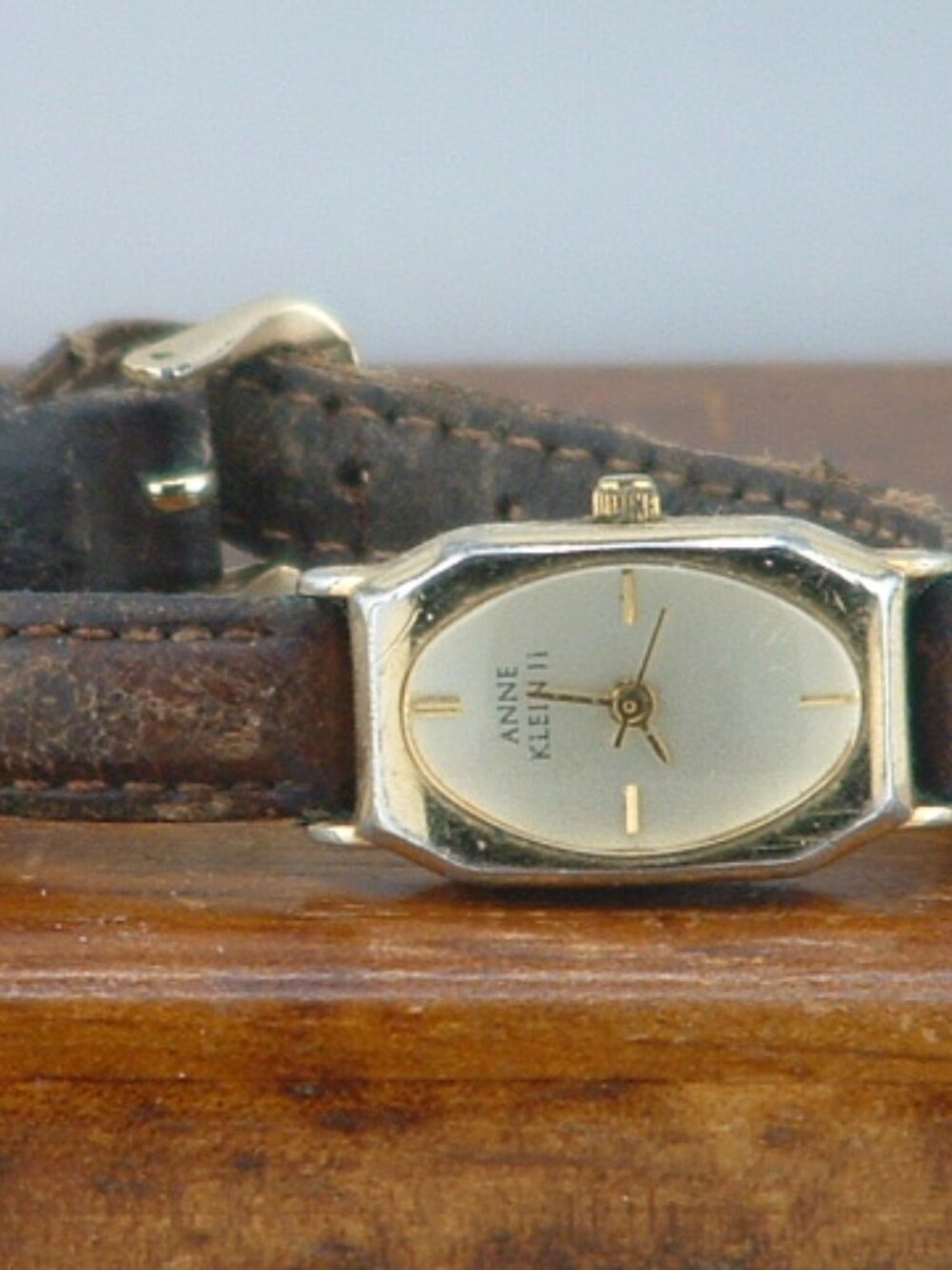 Pre-Owned Women’s Anne Klein 10/7032-3 Analog Dress Watch